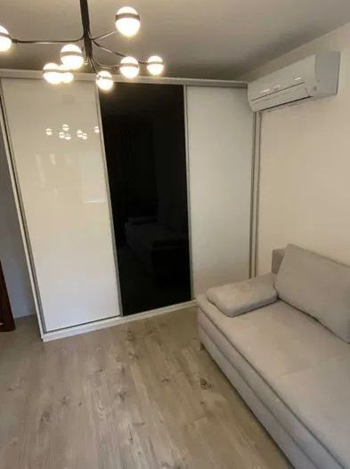 Apartament modern cu 3 camere cu centrala proprie, Teiul Doamnei - Poză 7