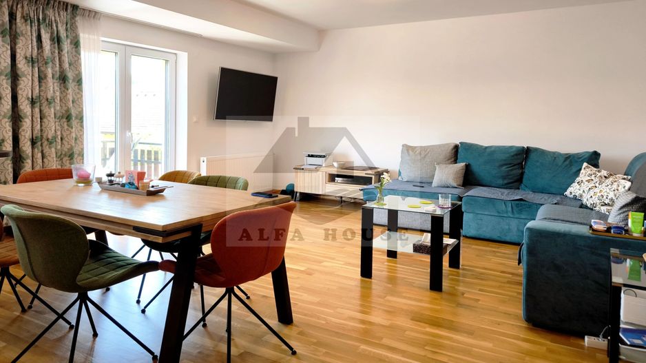 Apartament trei camere, 83 mp, vedere panoramică spre Tâmpa-Bartolomeu - Poză 7