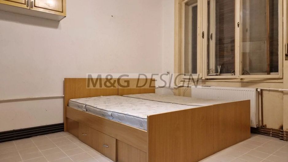 Apart 1 cam Balcescu parter centrala proprie - Poză 1