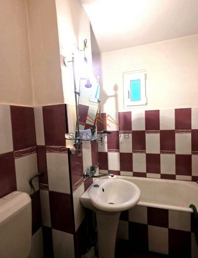 Apartament 3 camere, ultracentral, decomandat, 2 grupuri sanitare - Poză 11