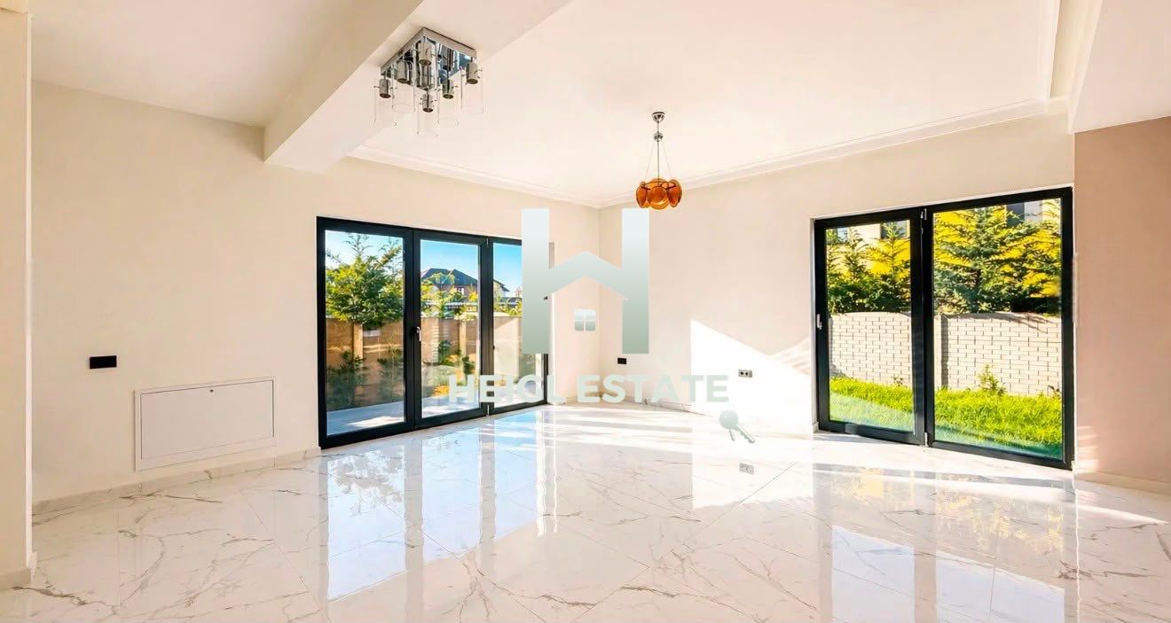 Casa moderna cu 4 camere plus mansarda in Dumbravita pozitionare TOP - Poză 1