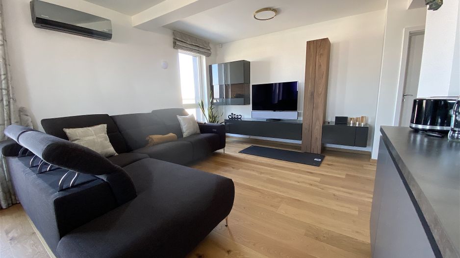 Penthouse Calea Aradului -  terasa 40 mp - Poză 10