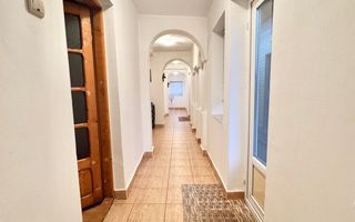 Casă de vânzare – Strada Ramadan - Poză 2