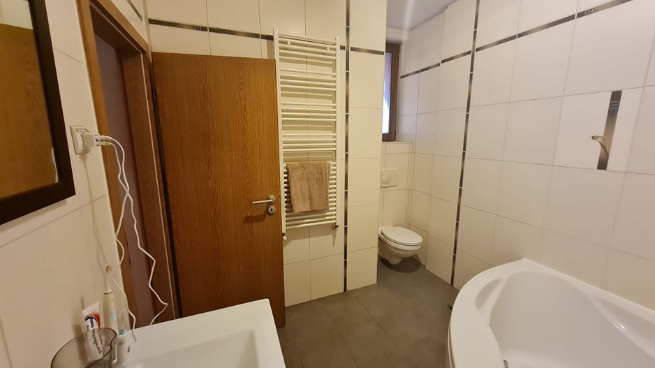 Vila individuala,la 10 min de Piața Victoriei! - Poză 20