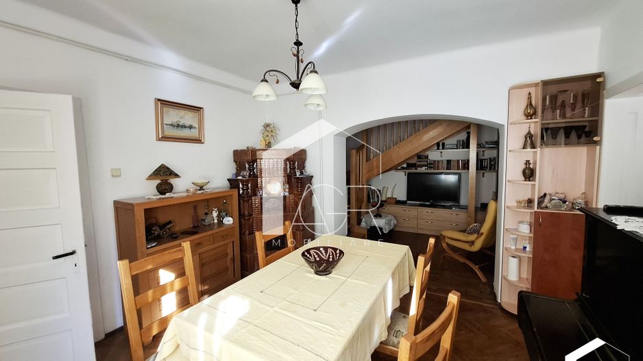 Casa tip duplex cu 6 camere, zona Republicii - Poză 6