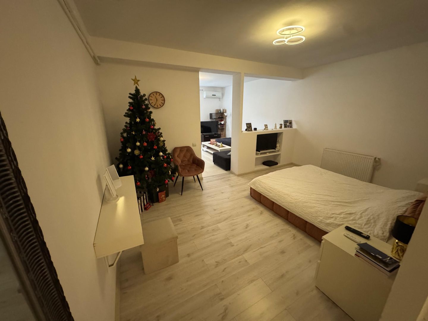 Apartament superb cu doua camere, Aparatorii Patriei, 96.500€ negociabil - Poză 12
