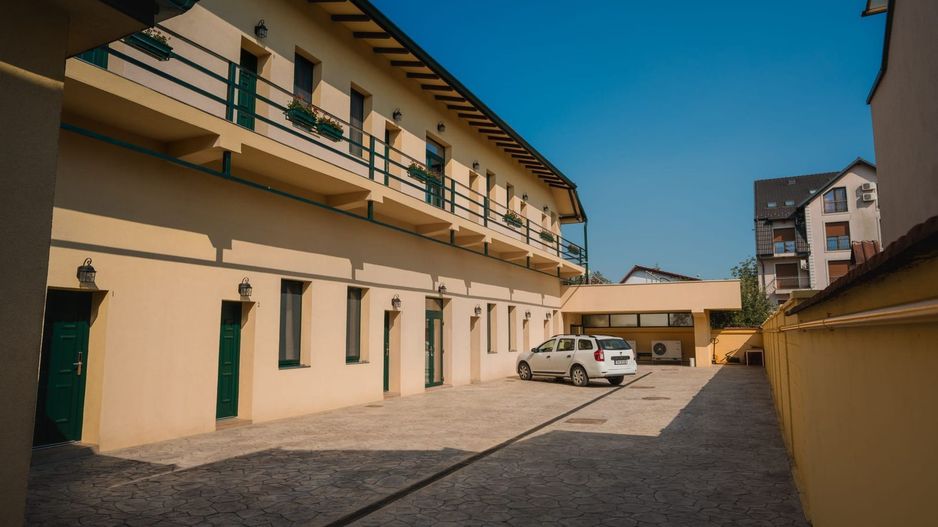 Business la cheie - Proprietate tip pensiune cu rating 9,8/10 Booking - Poză 13