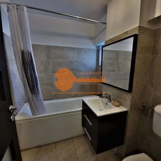 Apartament cu 3 camere in zona Tineretului (Bloc Reabilitat) - Poză 3