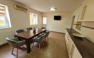 Casă cu teren generos pretabila pentru afacere - Poză 6