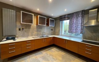 Duplex de 320mp, modern, 120mp, sauna, zona strazii Zaharia Stancu - Poză 3