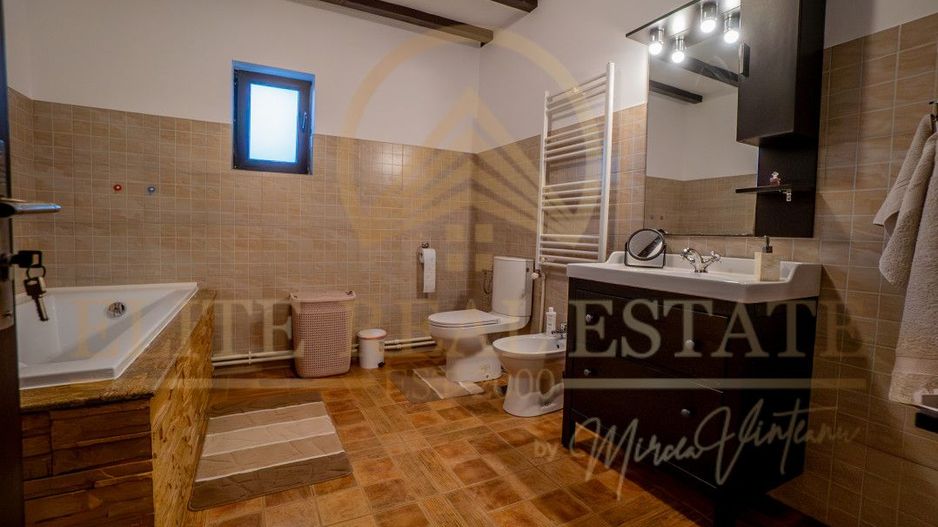 Cumpana - Casa Ideală pentru două familii. - Poză 28