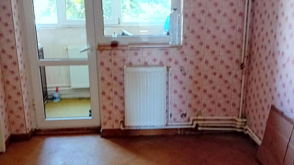 De vanzare -  apartament cu 3 camere decomandate, Tiglina 2, etaj 3/4 - Poză 7