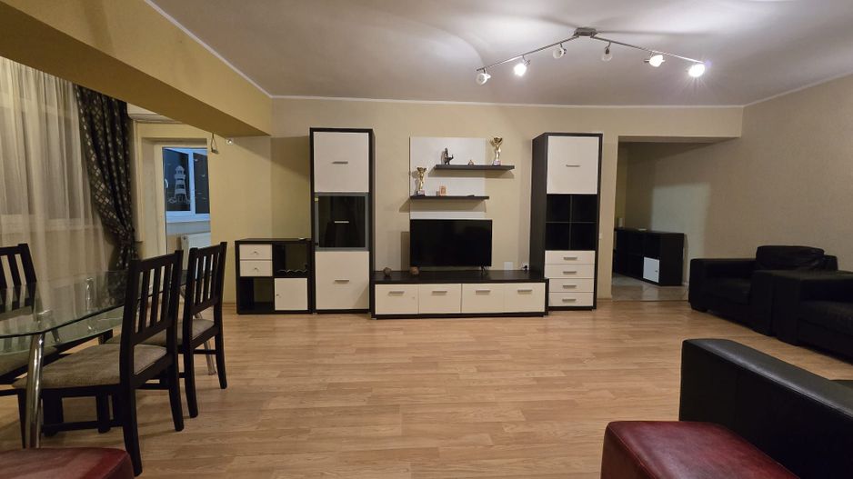 De inchiriat apartament cu 3 camere, Ultimul Leu, 600 Euro - Poză 8