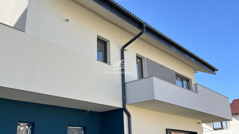 Casă construcție de Lux de vânzare în Șelimbar zonă bună - Poză 23