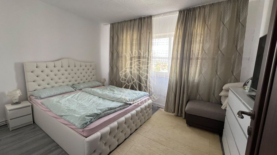 Apartament Renovat 2 camere 59 mp con.-balcon-Zona Decebal - Poză 3