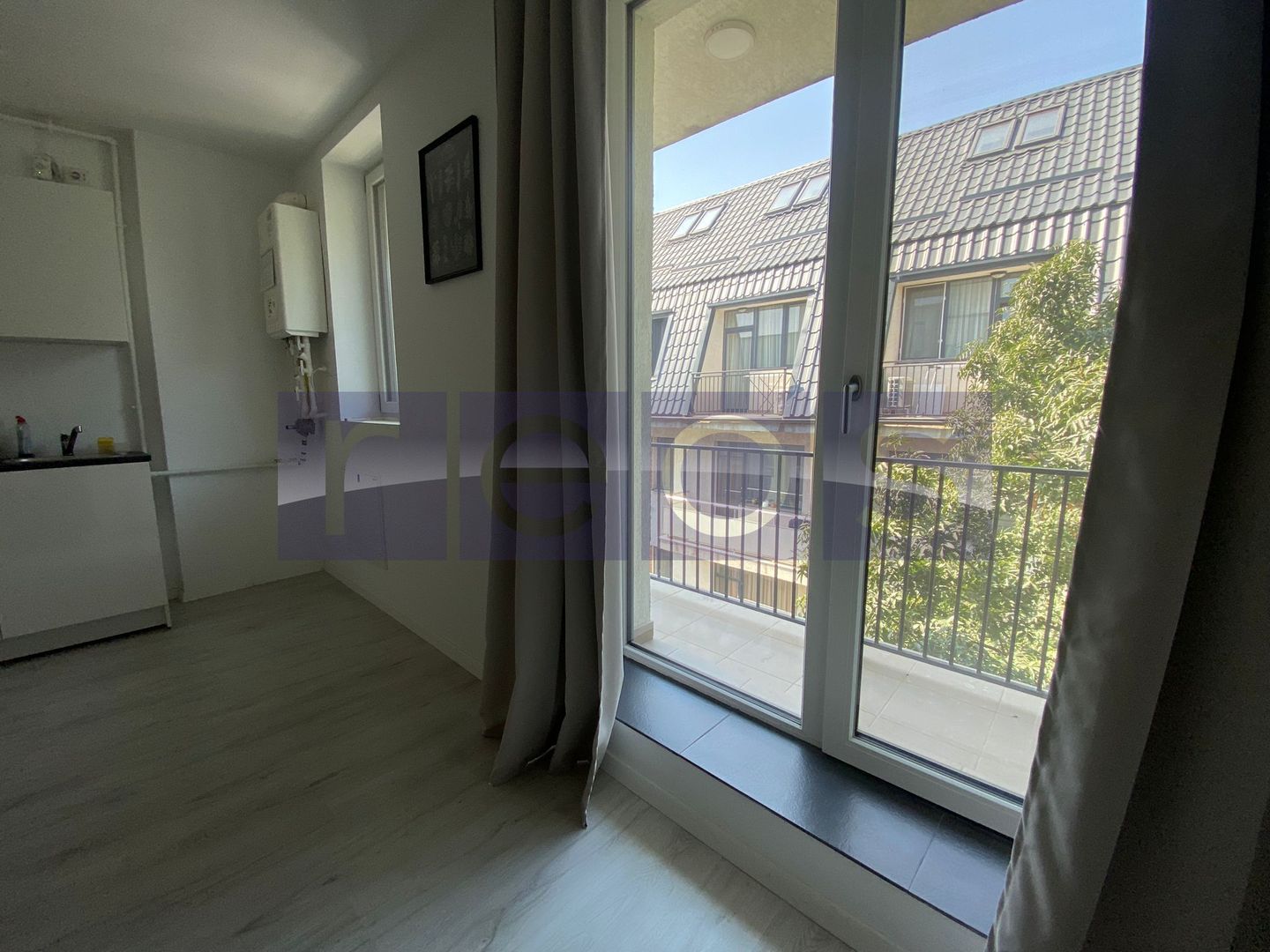 DE VÂNZARE APARTAMENT | 2 CAMERE | ZONA BĂNEASA - Poză 3