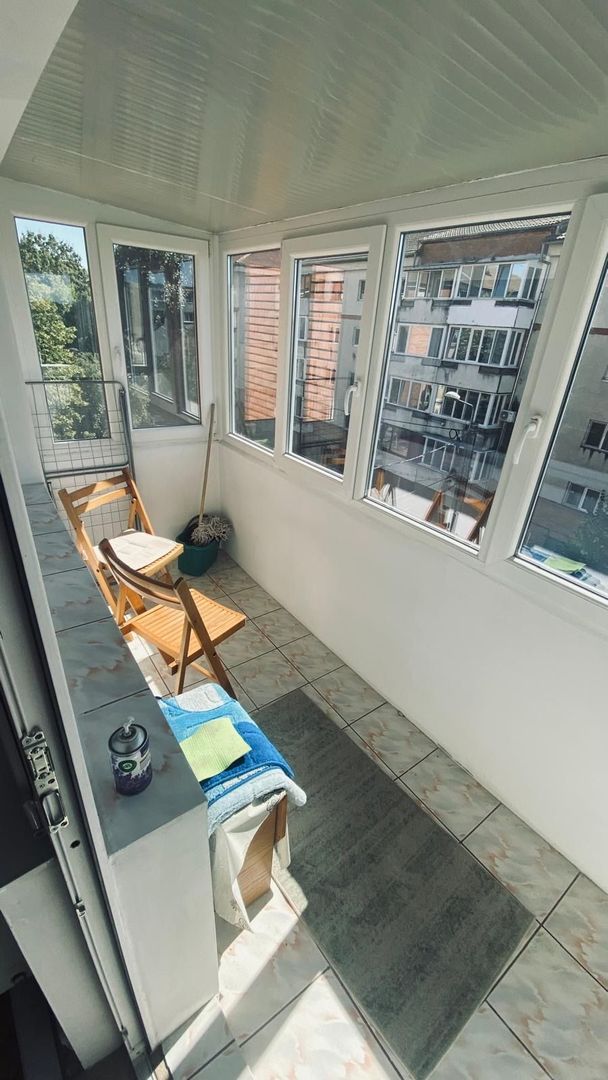 Apartament o cameră la 5 minute de Cetății - Poză 4