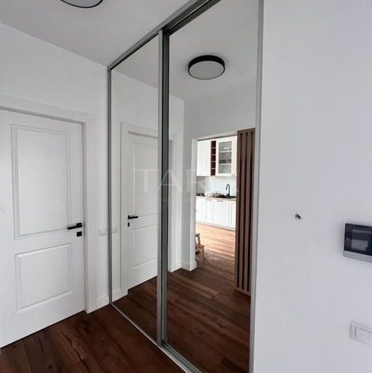 Casa cu 4 camere de vanzare in Floresti - Poză 6