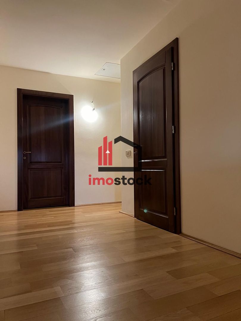Casa individuala pozitie foarte buna si teren generos - Poză 14