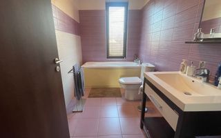 Casa eleganta si luminoasa,situata in zona de case -Mehala - Poză 28