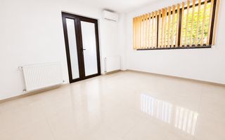 Birou zona Expozitiei- 1 Mai metrou *curte proprie* - Poză 1