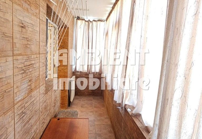 Apartament cu 2 camere, etaj 1, mobilat partial, zona GARĂ; - Poză 11