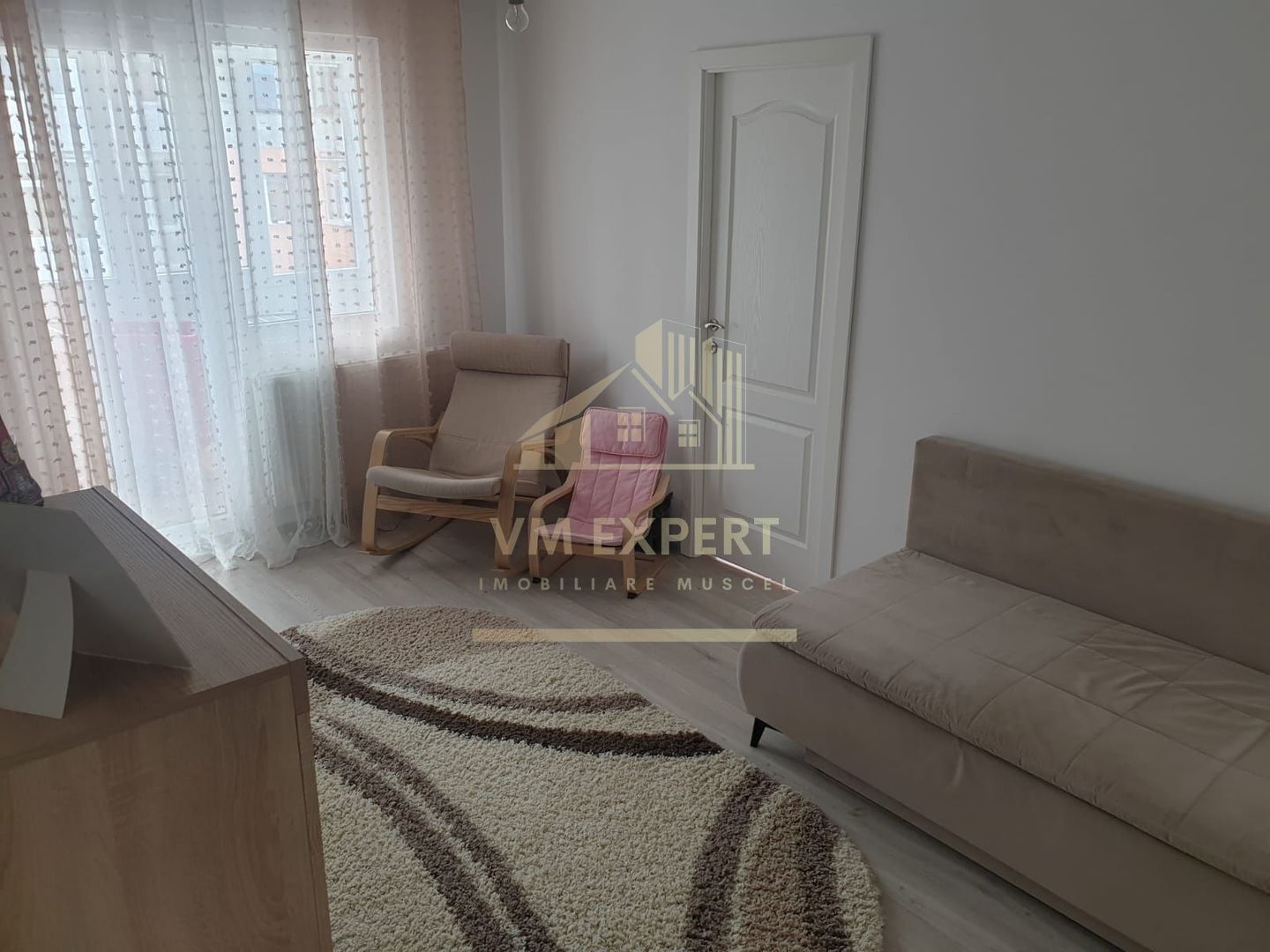 APARTAMENT 2 CAMERE, CAMPULUNG, ETAJ 4 - Poză 4