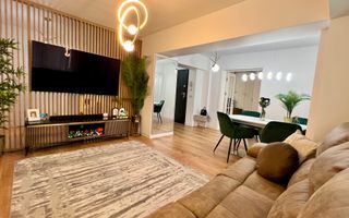 Apartament ***3 Camere // Unirii *700m Metrou* - Poză 1