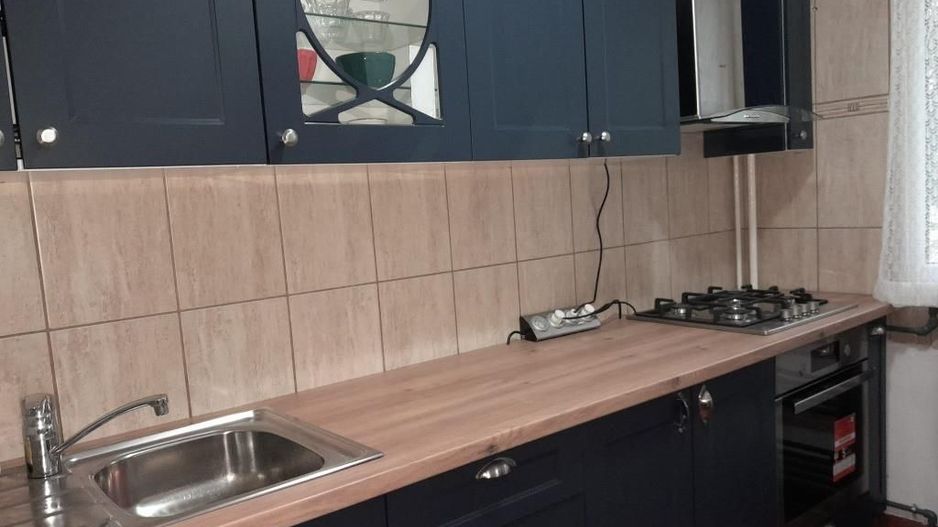 Apartament spatios 3 camere Drumul Taberei - Poză 2