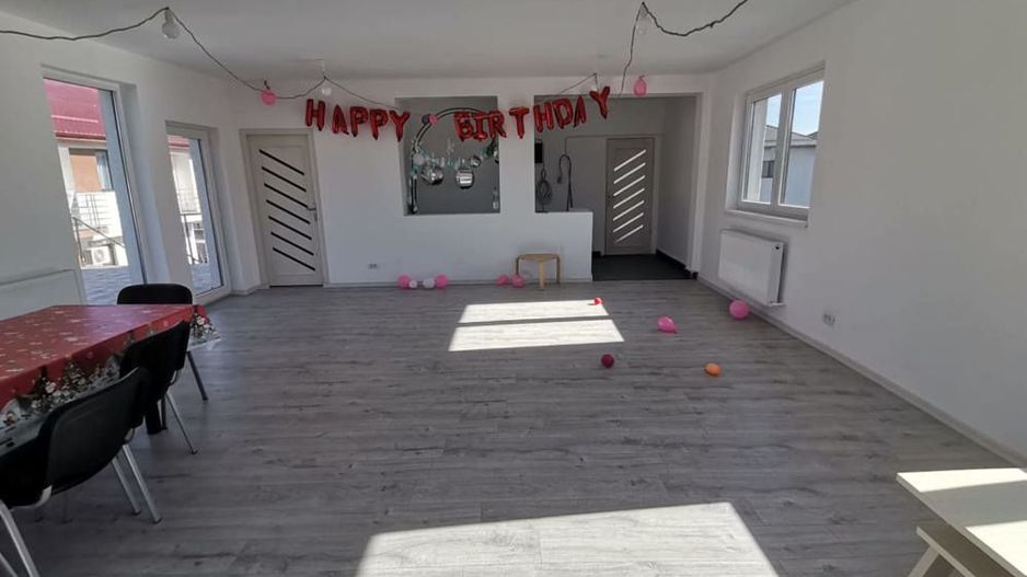 De vanzare vila 4 camere+curte, pretabila spatiu comercial, Bragadiru - Poză 2