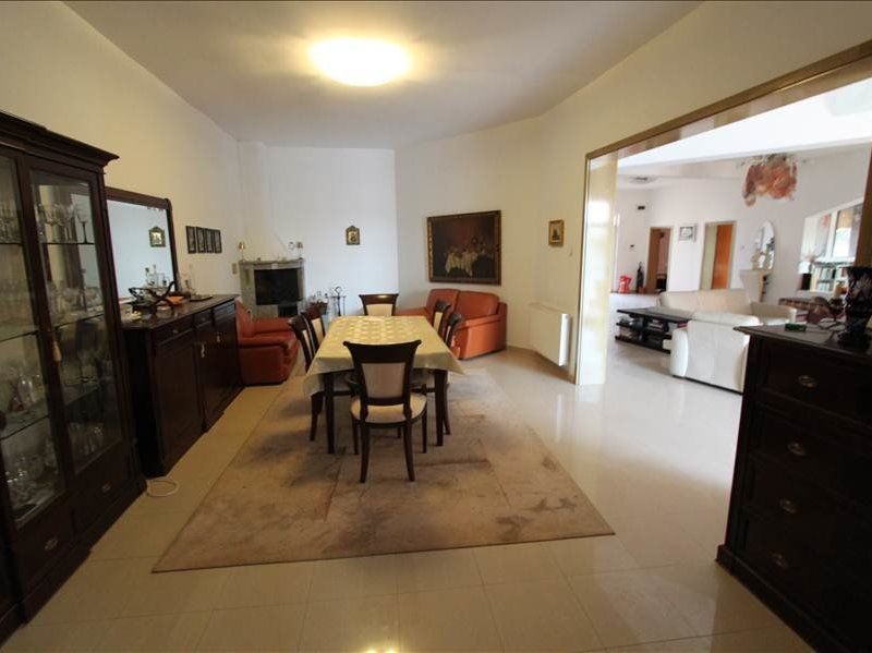 Vilă transformata în cămin pretabilă investiție - Poză 9