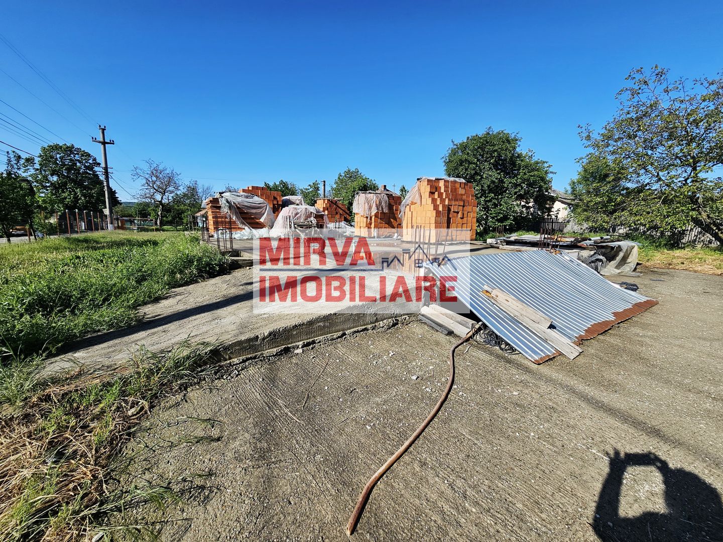 Teren de vânzare în Lapoș – 1000 mp cu beci - Poză 12