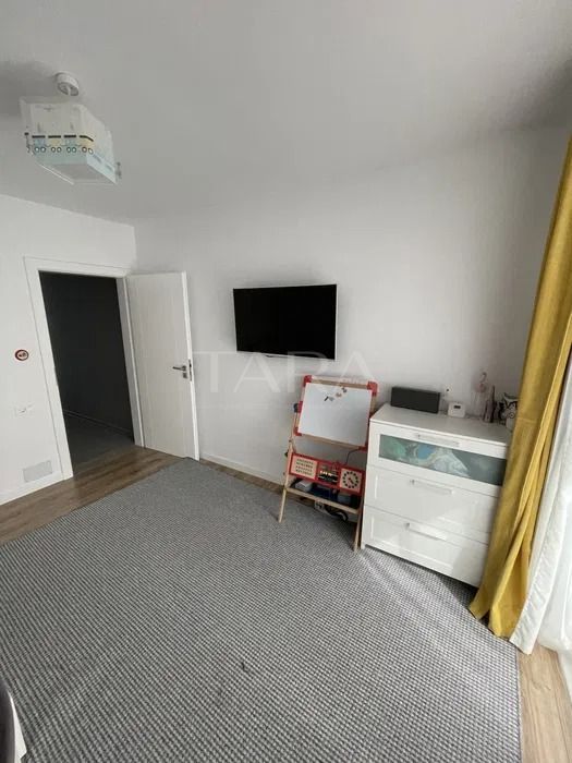 Apartament cu 3 camere de vanzare in Floresti - Poză 4