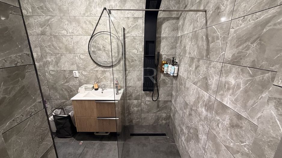 Două case moderne, teren 1030 mp, zona Floresti - Poză 3