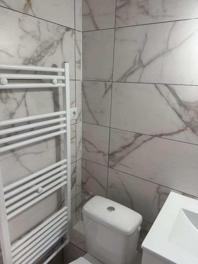 Vanzare Apartament 2 Camere Calea  Vitan intersectia Mihai Bravu - Poză 6