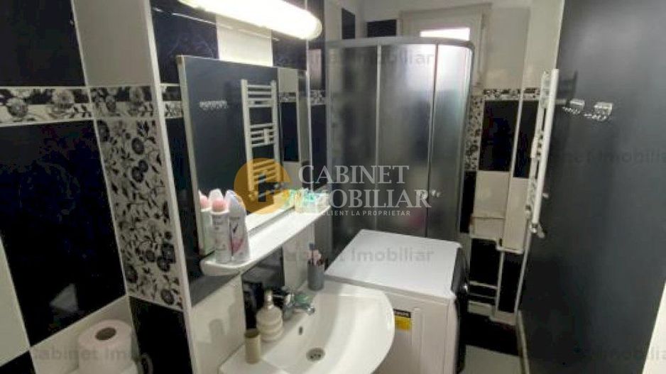 Apartament  1 camera, etajul 2, mobilat si utilat - Poză 3