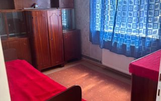 Apartament cu 3 camere – zona centrală - Poză 4