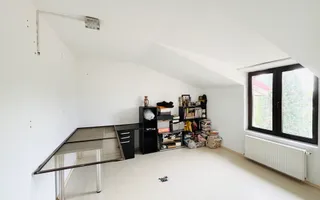 CASĂ CU 6 CAMERE ÎN COPĂCENI | 238 MP UTILI SI CURTE GENEROASĂ - Poză 12