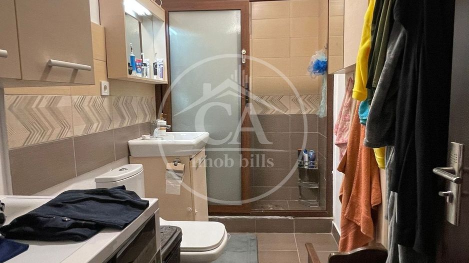 Apartament cu 3 camere de vanzare in zona Decebal, Oradea - Poză 11