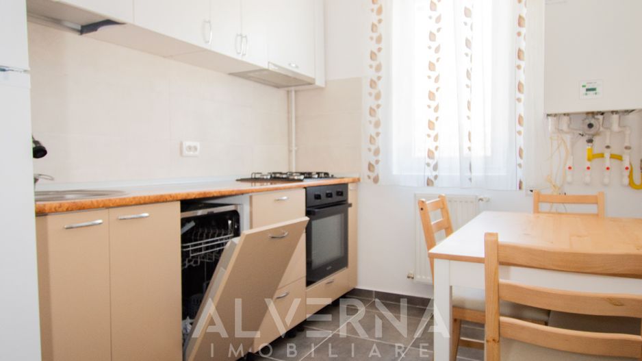 Ap 2 camere, decomandat, balcon, parcare, Trapezului - PET-FRIENDLY - Poză 2