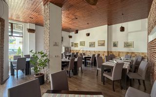 Spatiu comercial alimentatie publica  Piata Cipariu, 264 m2, TERASA - Poză 2