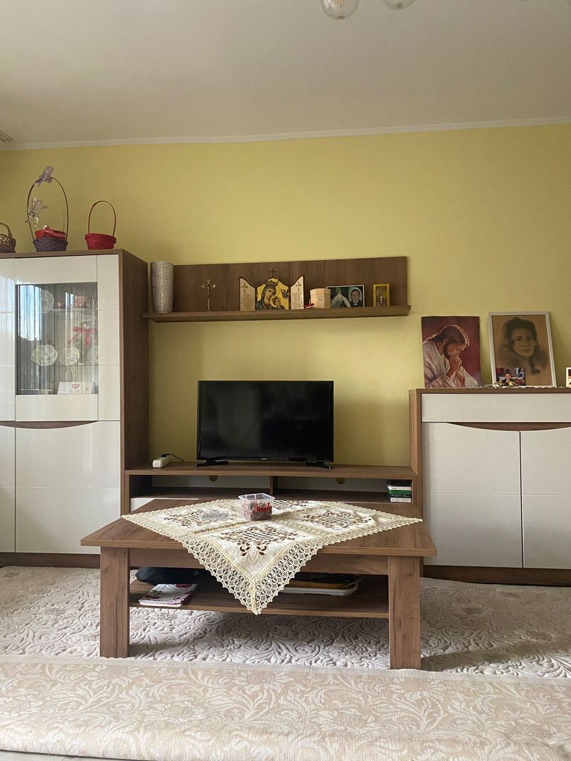 BRASADAS vinde ap 2 cam etaj 1/4 in Carpati 2. - Poză 3