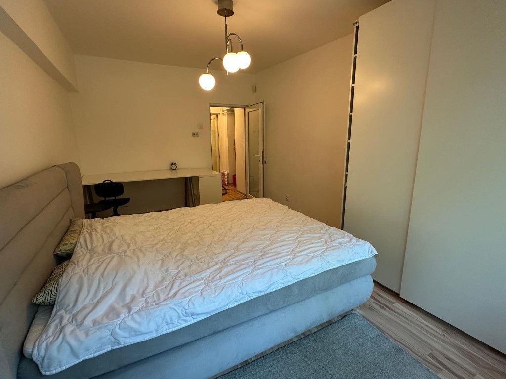 Apartament 3 camere de închiriat - Poză 3