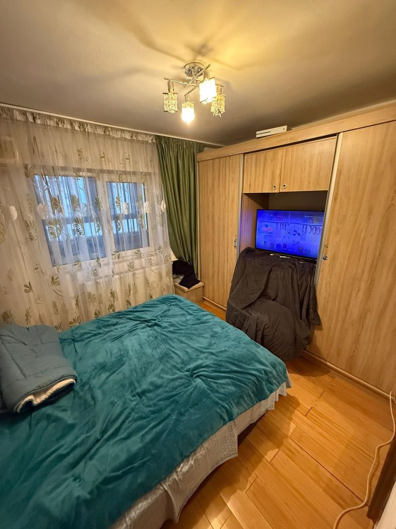 3 camere decomandat Metrou Crângași + Parcare - Poză 3