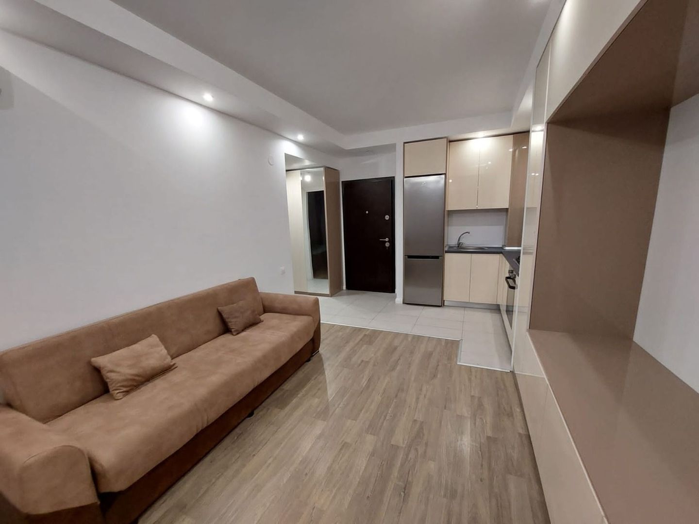 2 camere parter| Cosmopolis | grădină privată | acces piscina |parcare - Poză 3