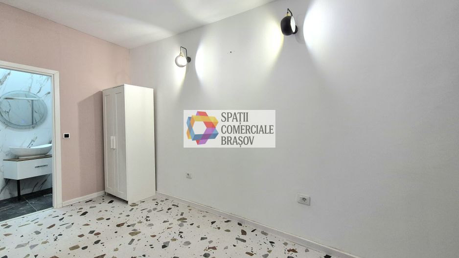 Spatiu de birouri la casă - 225 mp - Poză 22