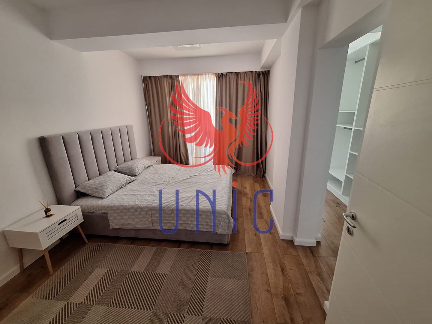Apartament 4 camere, bloc nou, 2 bai - 299 900 Euro - Poză 2