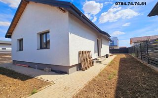 Casa 3 camere in zona de lacuri a comunei Berceni - Poză 7