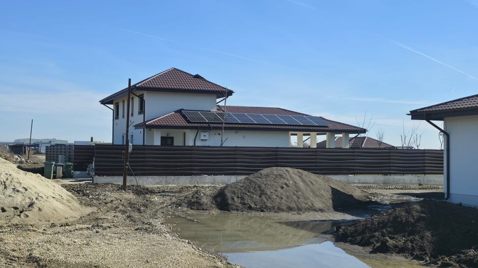 Casa in regim P+1ER de vanzare in Baltoesti - Poză 6