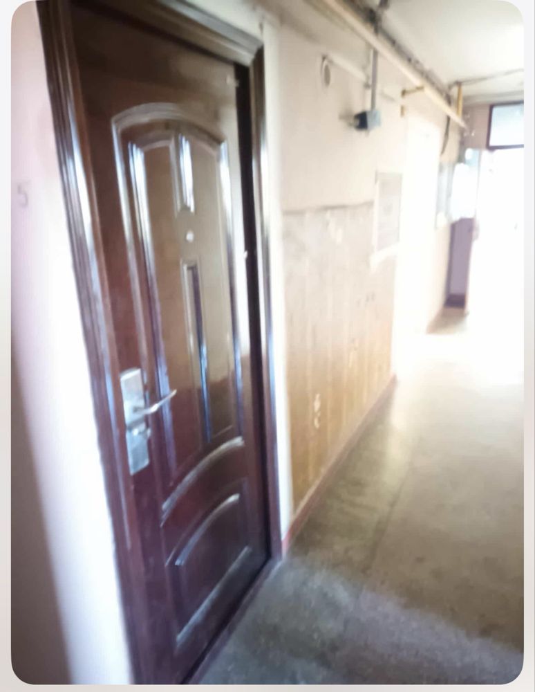 BRASADAS vinde garsoniera la etajul 1/4 Arinului Micro 15. - Poză 6